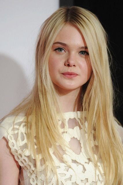 Fanning body elle Elle Fanning