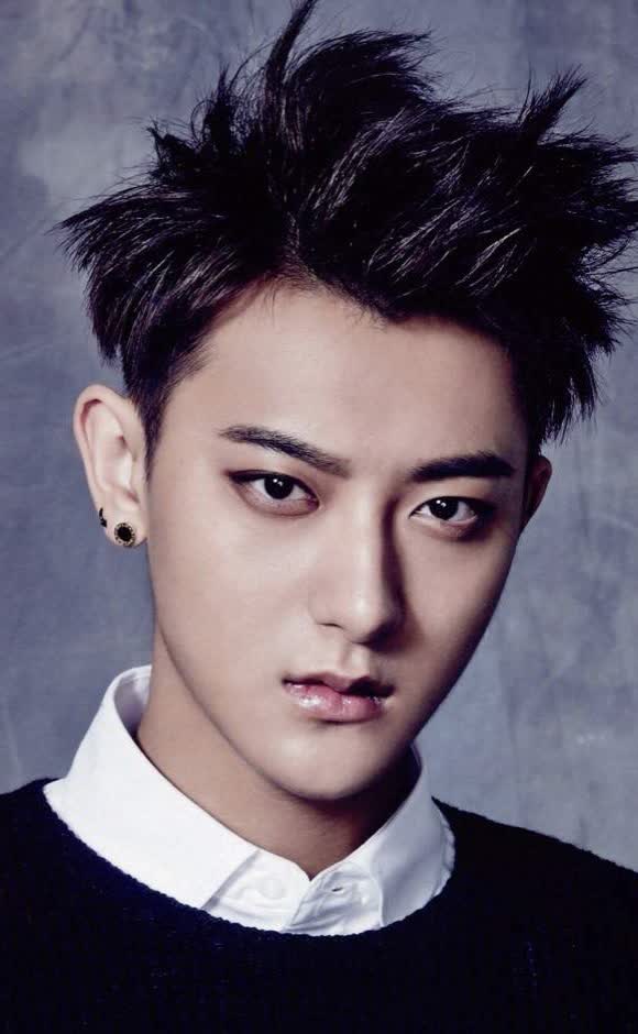 Huang Zitao - Height, Age, Bio, Weight, Net Worth, Facts and Family