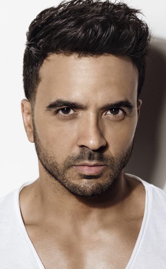 Luis Fonsi - Bio, Age, Height, Weight, Net Worth, Facts and Family | IdolWiki.com