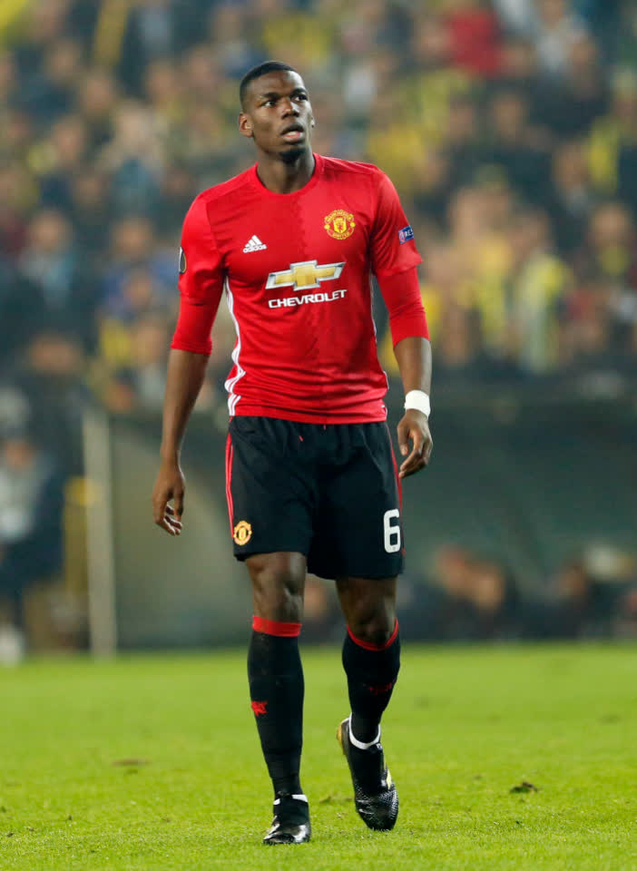 w jakich butach gra paul pogba