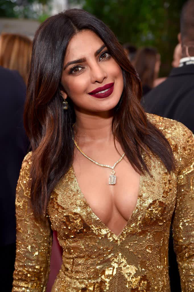 Priyanka Chopra Bio Age Height Weight Body Measurements