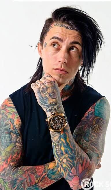 Ronnie Radke New Haircut - hairstyle how to make